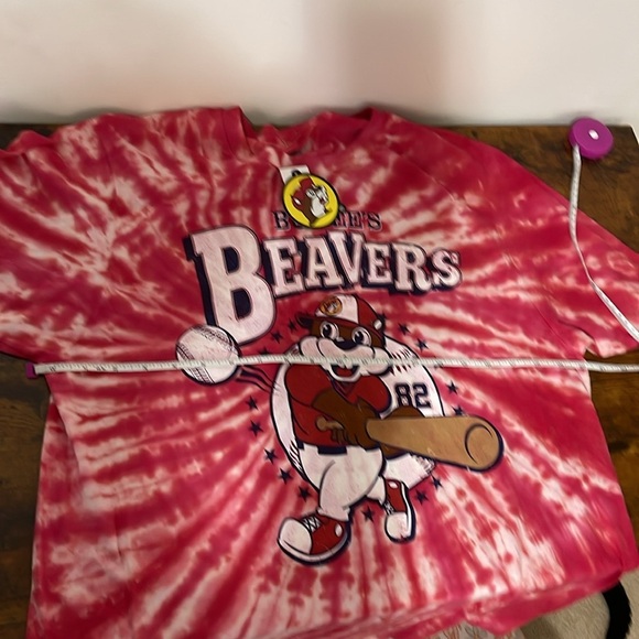 Buc-ee's Red Tie-Dye Women's Short Sleeve Tee - Picture 6 of 7